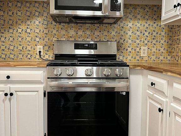 4th image of 2805 S Gaylord St