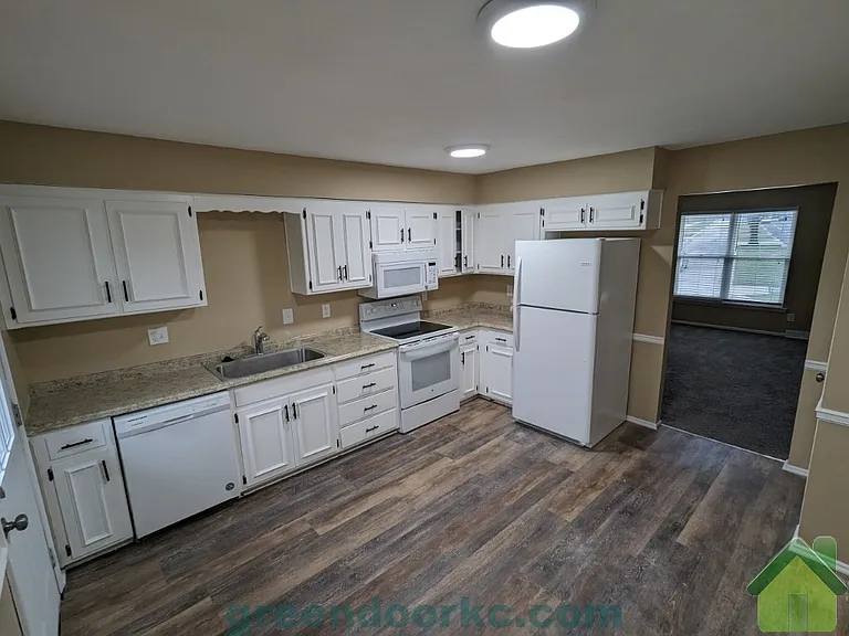 837 S Lindenwood Dr — Photo 11