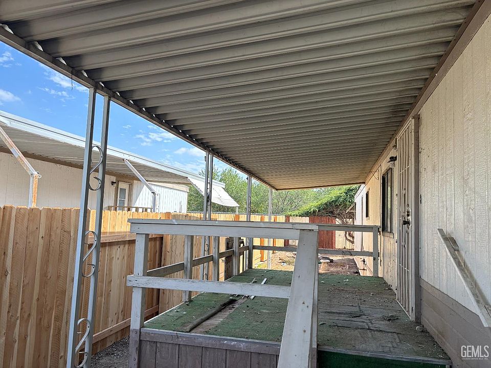 2nd image of 1301 Taft Hwy Space 126