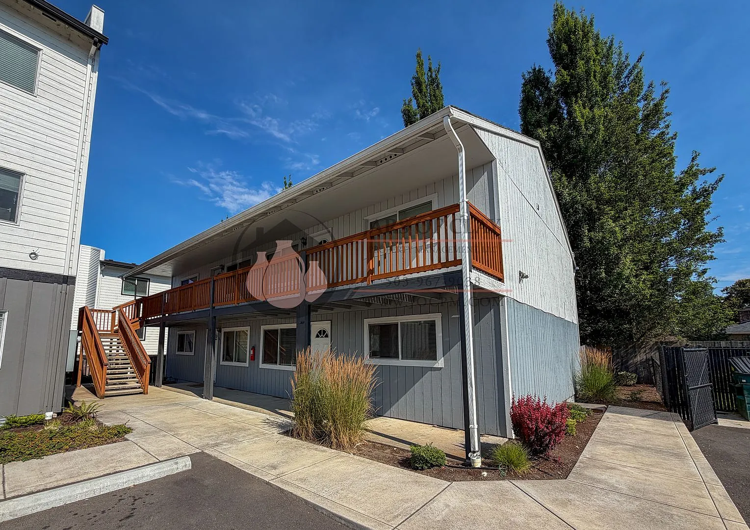 Plymouth Apartments — Photo 2