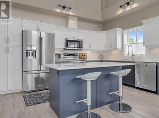 1905 Pandosy St UNIT 302, Kelowna, BC V1Y1R8