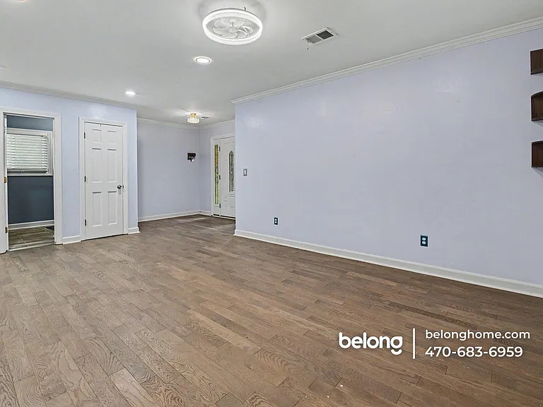 988 Bridgegate Dr NE — Photo 4