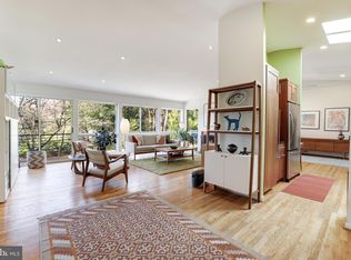 8216 Lilly Stone Dr, Bethesda, MD 20817