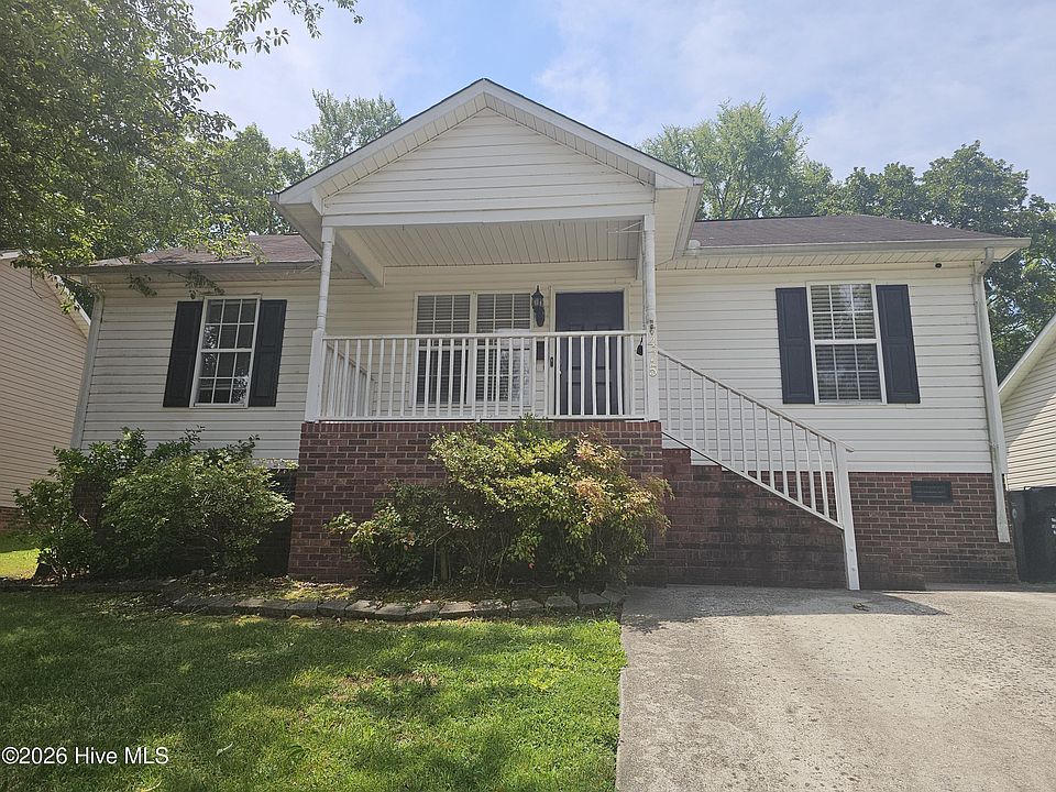 1st image of 475 Hillandale Street NE