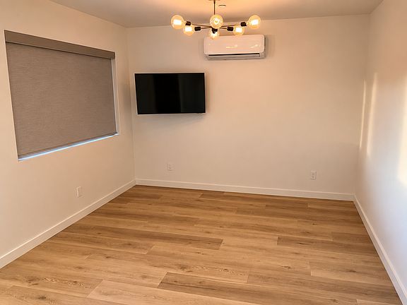 3rd image of 726 Idaho Ave #246