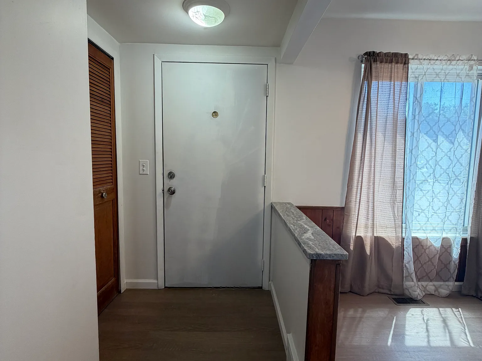 2 bed, 1157 sqft, $1,800 — Photo 4