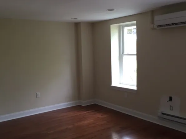 6066 Ridge Ave #3F, Philadelphia, PA 19128