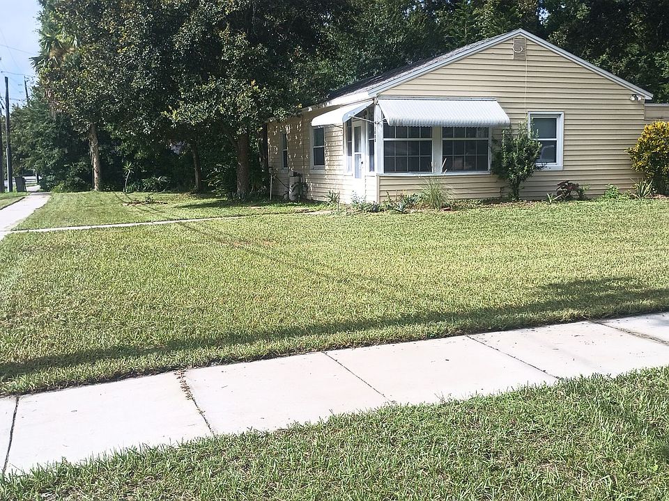 1st image of 1400 S Locust Ave