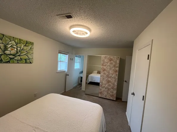 723 Poplar St, Cayce, SC 29033