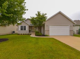 1116 Capri Dr NE, Cedar Rapids, IA 52402