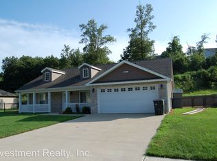 121 Sycamore Dr, Saint Robert, MO 65584