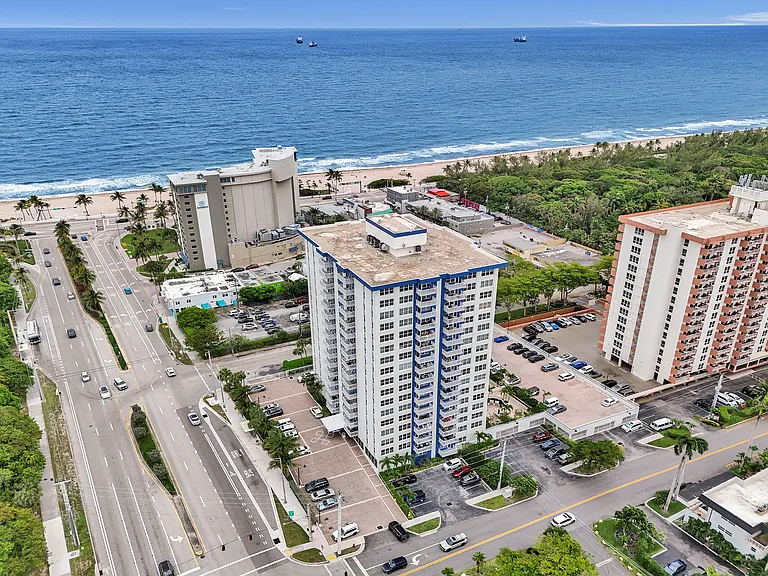 3000 E Sunrise Blvd #14F — Photo 2
