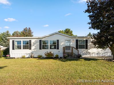 360 E Tuttle Rd #6, Ionia, MI, 48846