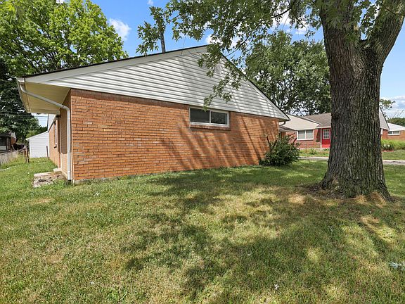 2nd image of 6356 Roselawn Ave