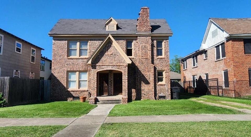 1st image of 2805 Cleburne St