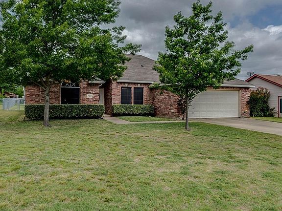 2nd image of 720 Dogwood Dr