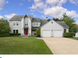 23 Horseshoe Dr, Mount Laurel, NJ 08054
