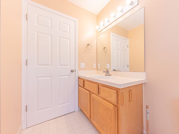 2nd image of 3074 Ailsa Craig Dr