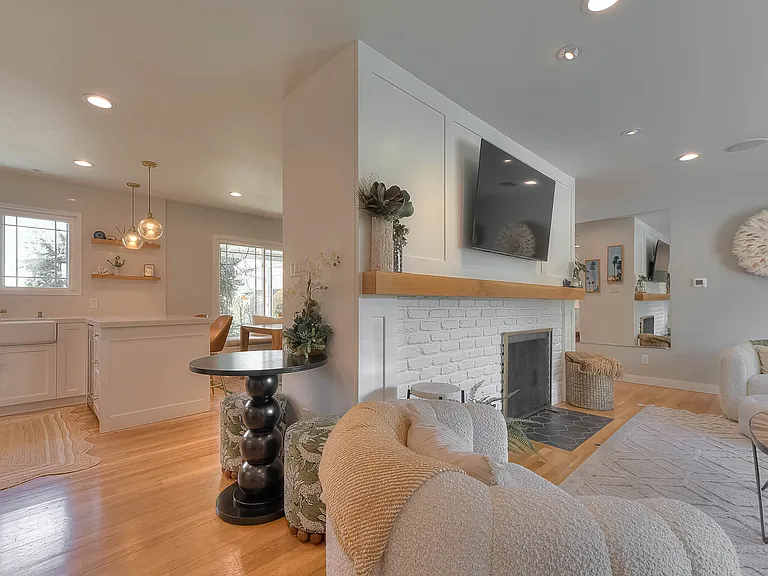 5209 Paseo Del Pavon — Photo 13