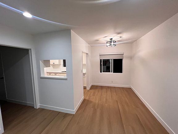4th image of 938 15th St #A