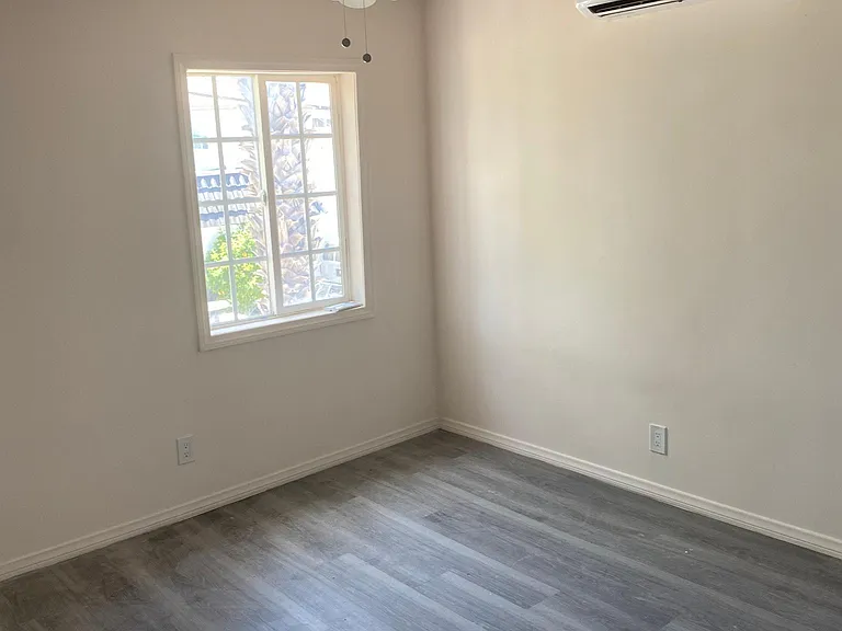 4602 Cherokee Ave — Photo 10