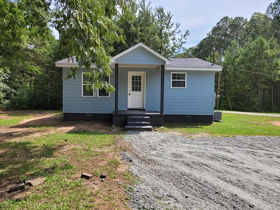 484 Club Dr