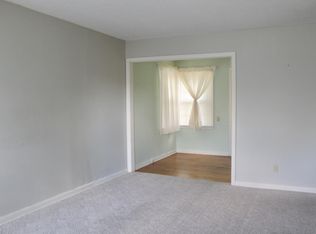 211 E 11th St APT A, Newton, KS 67114