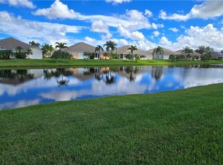 406 W Tangerine Sq SW, Vero Beach, FL 32968