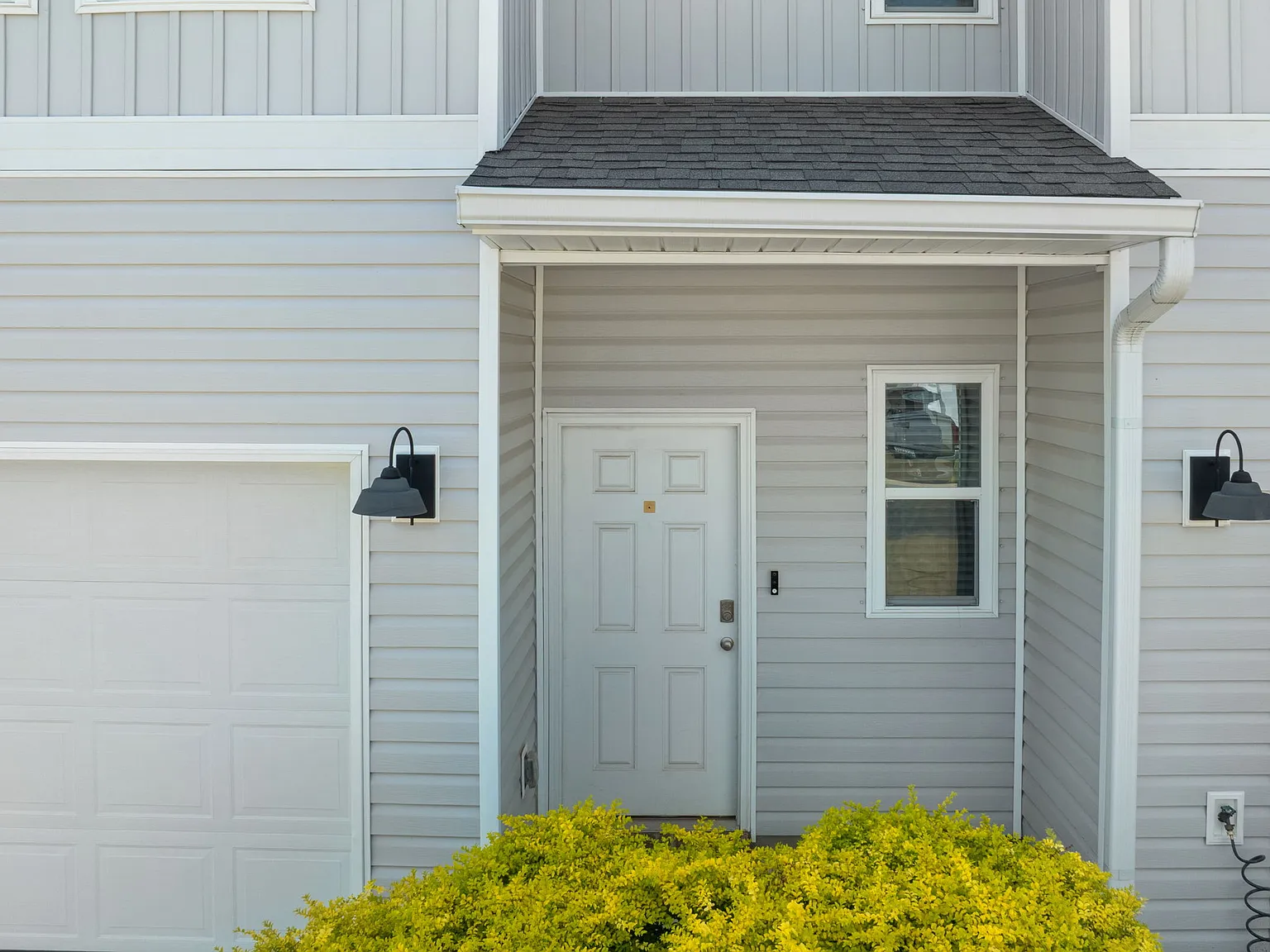 3 bed, 1537 sqft, $2,100 — Photo 2