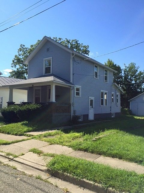 1st image of 414 E Sycamore St