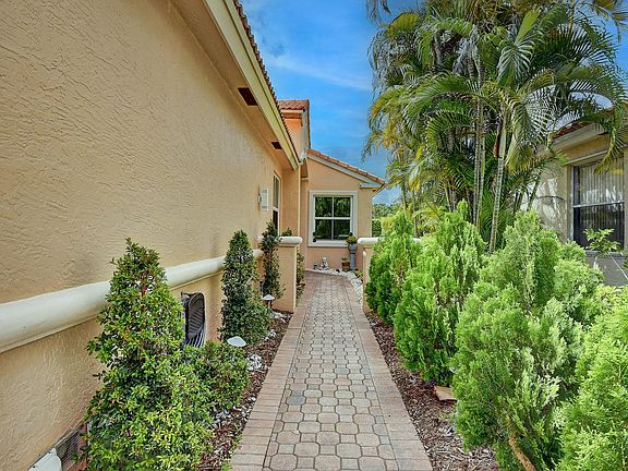 2nd image of 11182 Sea Grass Cir
