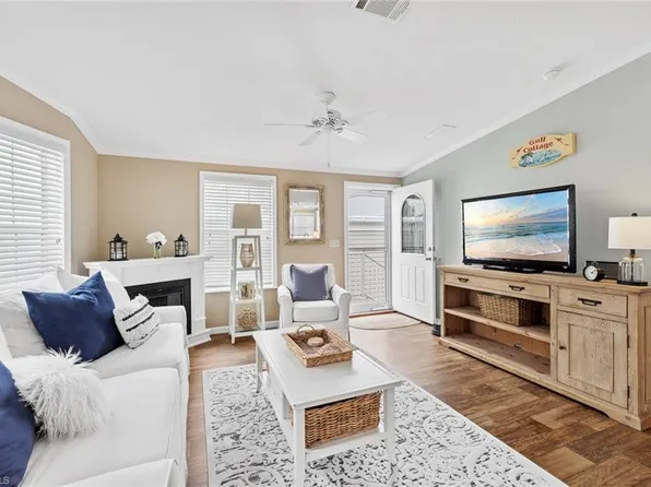 20591 River DR N, ESTERO, FL 33928