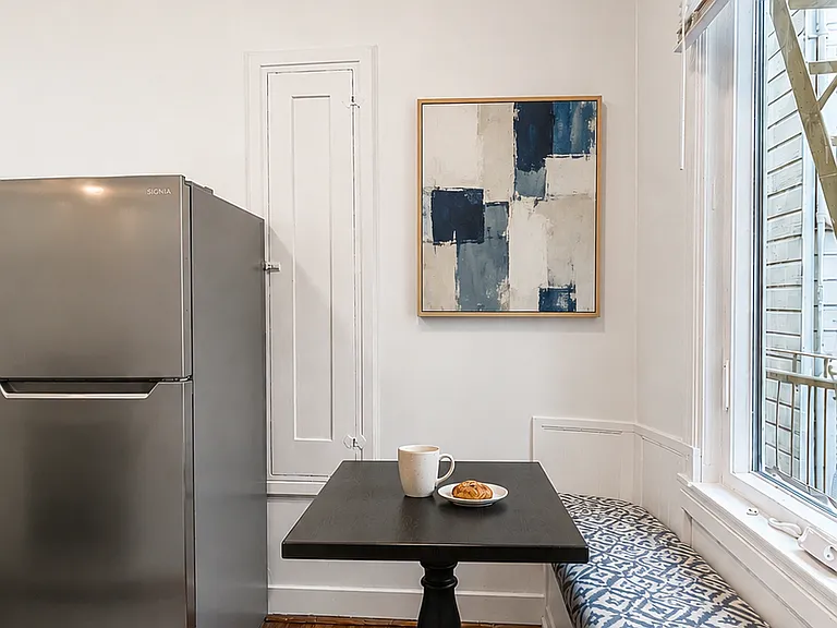 707 Stockton Street — Photo 2