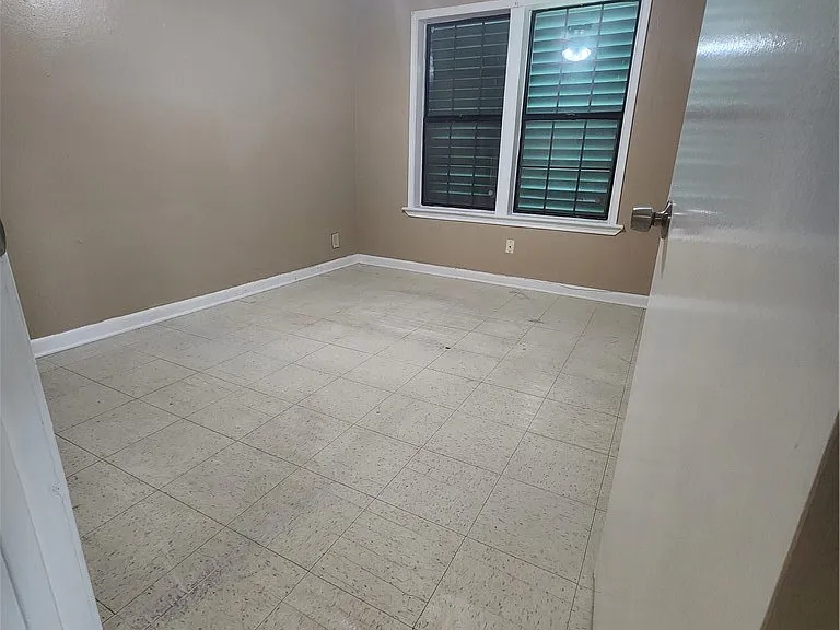 4945 Dodd Dr — Photo 3
