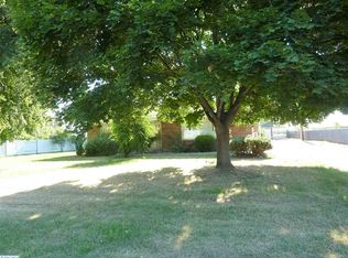 1089 W Sunset Dr, Burbank, WA 99323