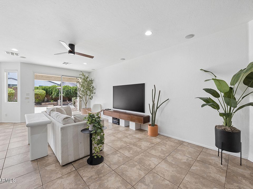 7223 W PARK Street, Laveen, AZ 85339 | Zillow