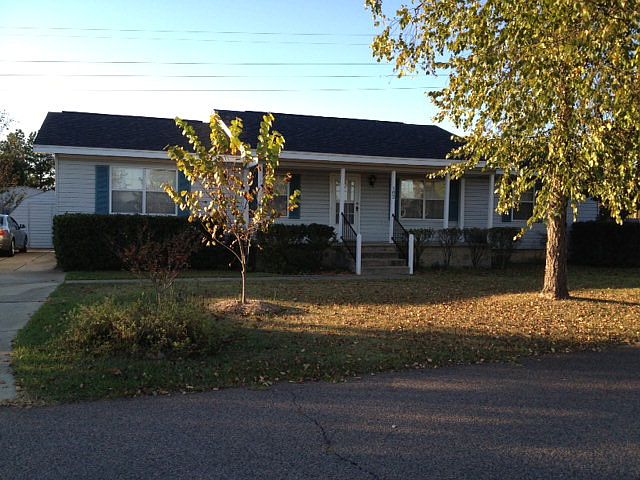 2nd image of 102 Amanda Ct