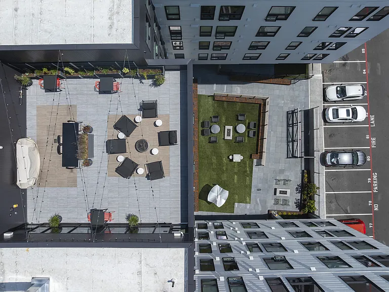 Elevation 16 — Photo 31