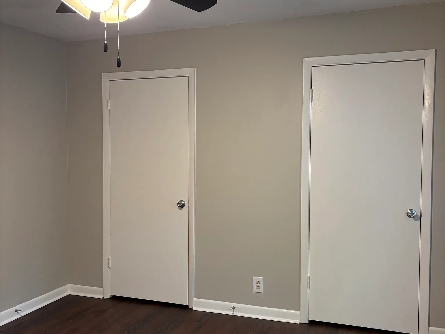 2 bed, 1.5 bath, 960 sqft, $1,600 — Photo 3