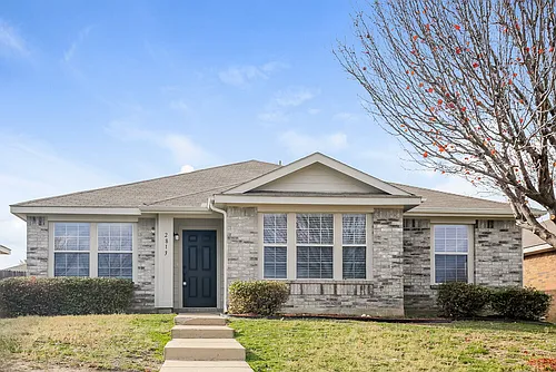 2813 McIntosh Ct Photo 1
