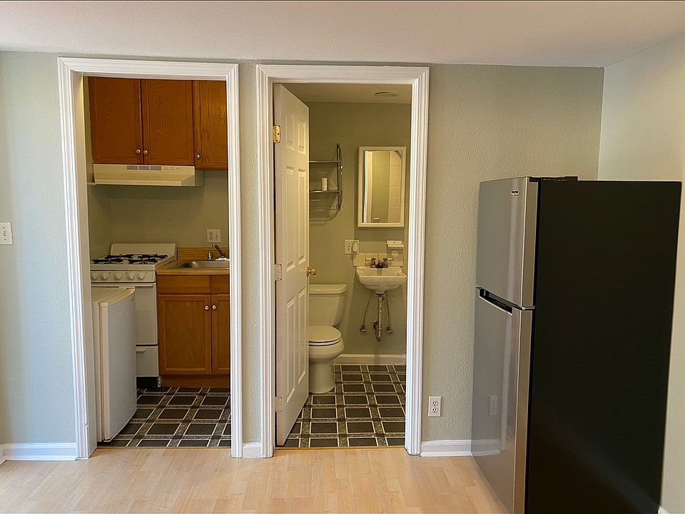 1st image of 439 Visitacion Ave