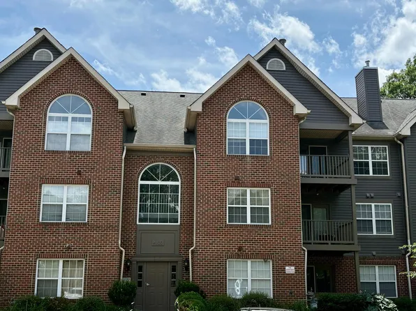 4100 Monument Ct #304, Fairfax, VA 22033