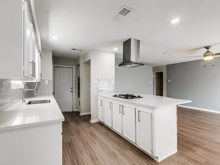 5426 Fairgreen Ln — Photo 17