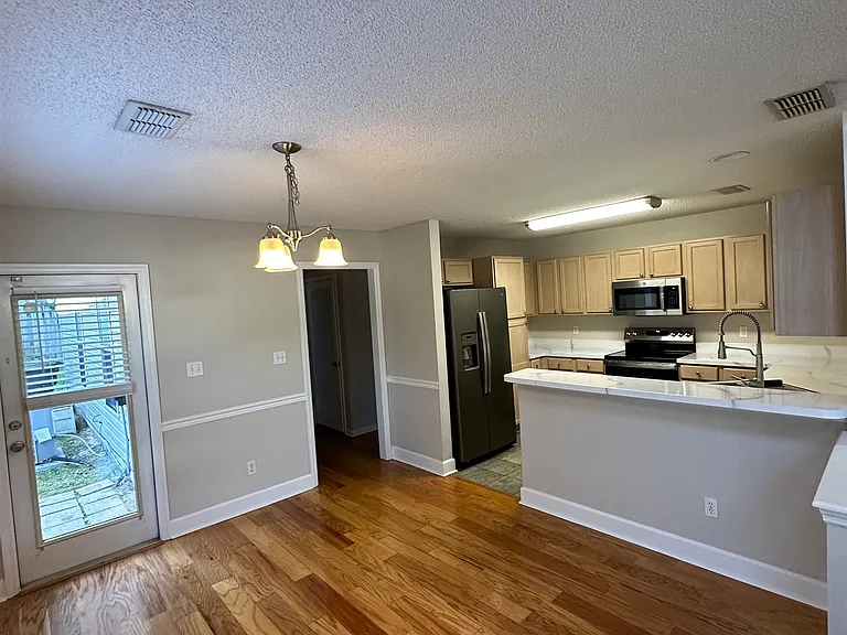 5035 Mint Hill Ct — Photo 7