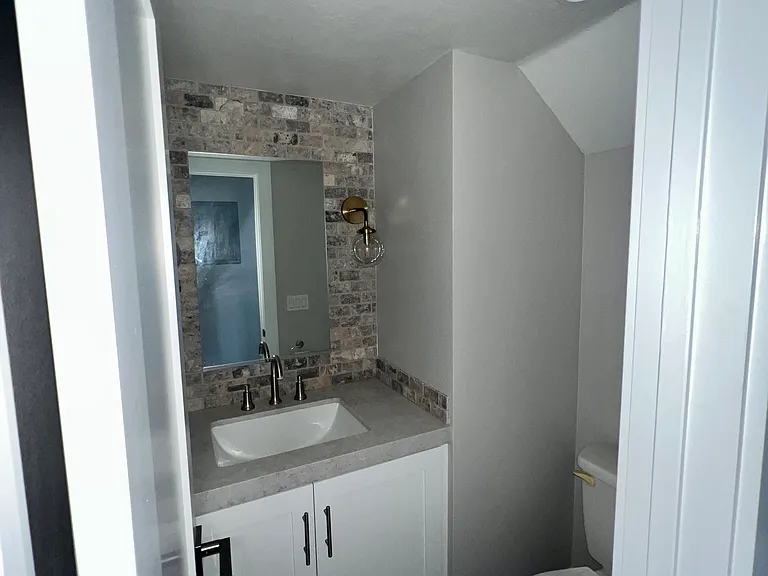 213 Avenida Del Poniente #A — Photo 6