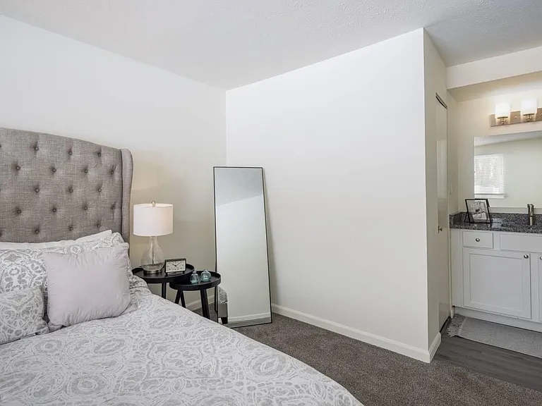 Solon Park Apartments — Photo 14