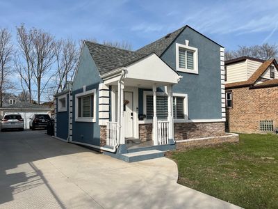 (Undisclosed Address), Evergreen Park, IL, 60805