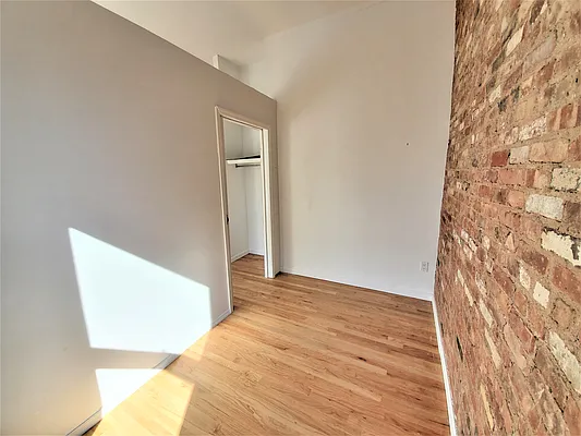 Rented by Ideal Properties Group | media 15