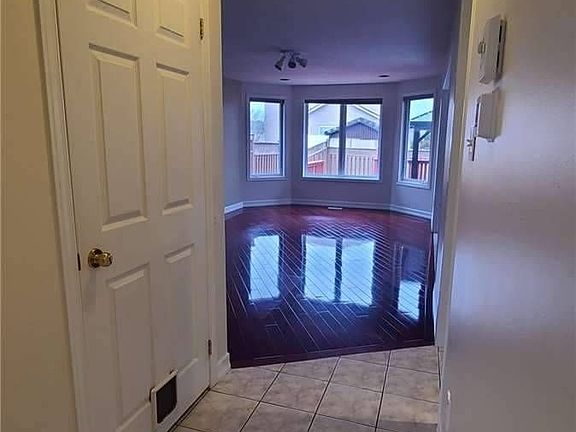 3rd image of 39 Doyle Dr
