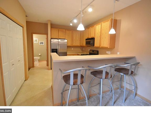 4th image of 9615 Linden Ln N